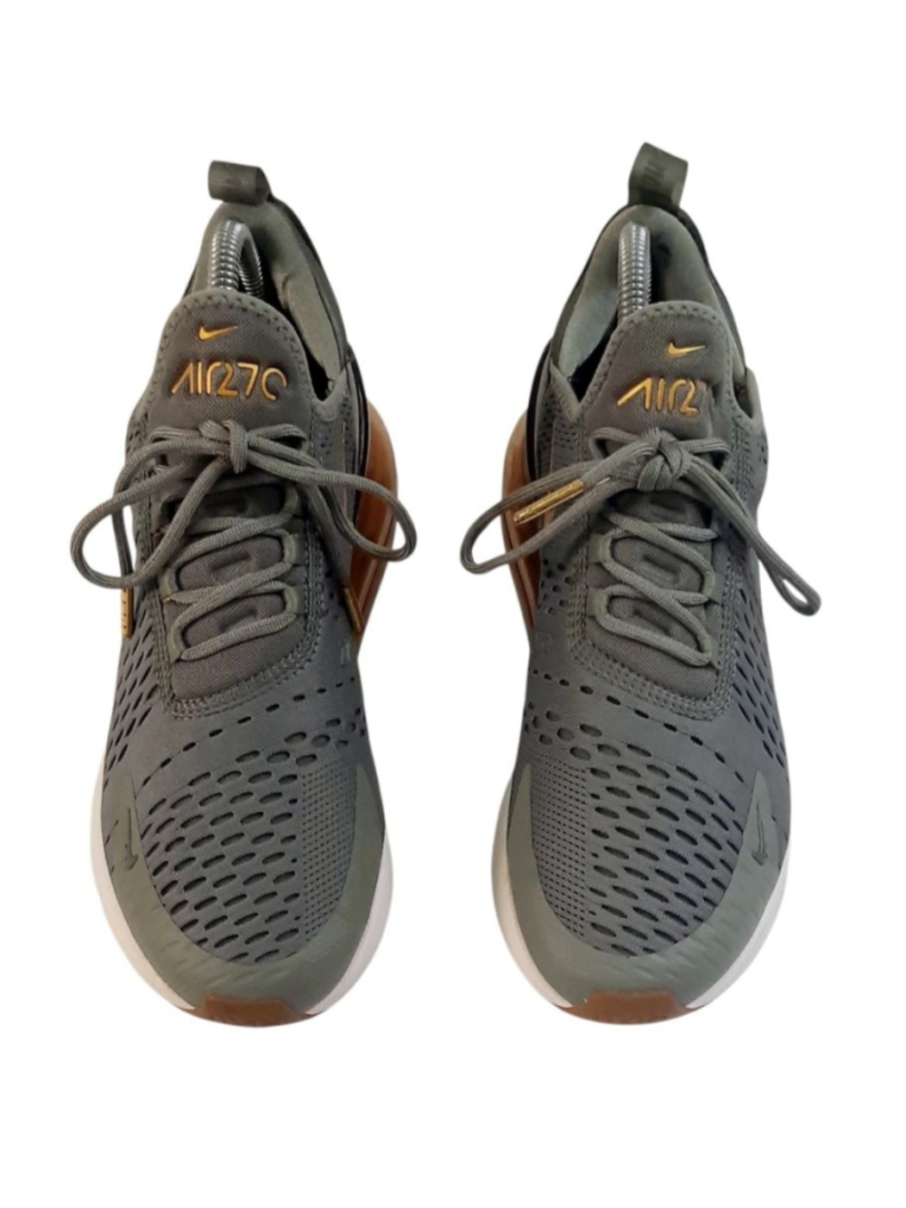 Nike Air Max 270 in Dark
Stucco / Gold Women's Size 8
AV8427-001 - Picture 6 of 6